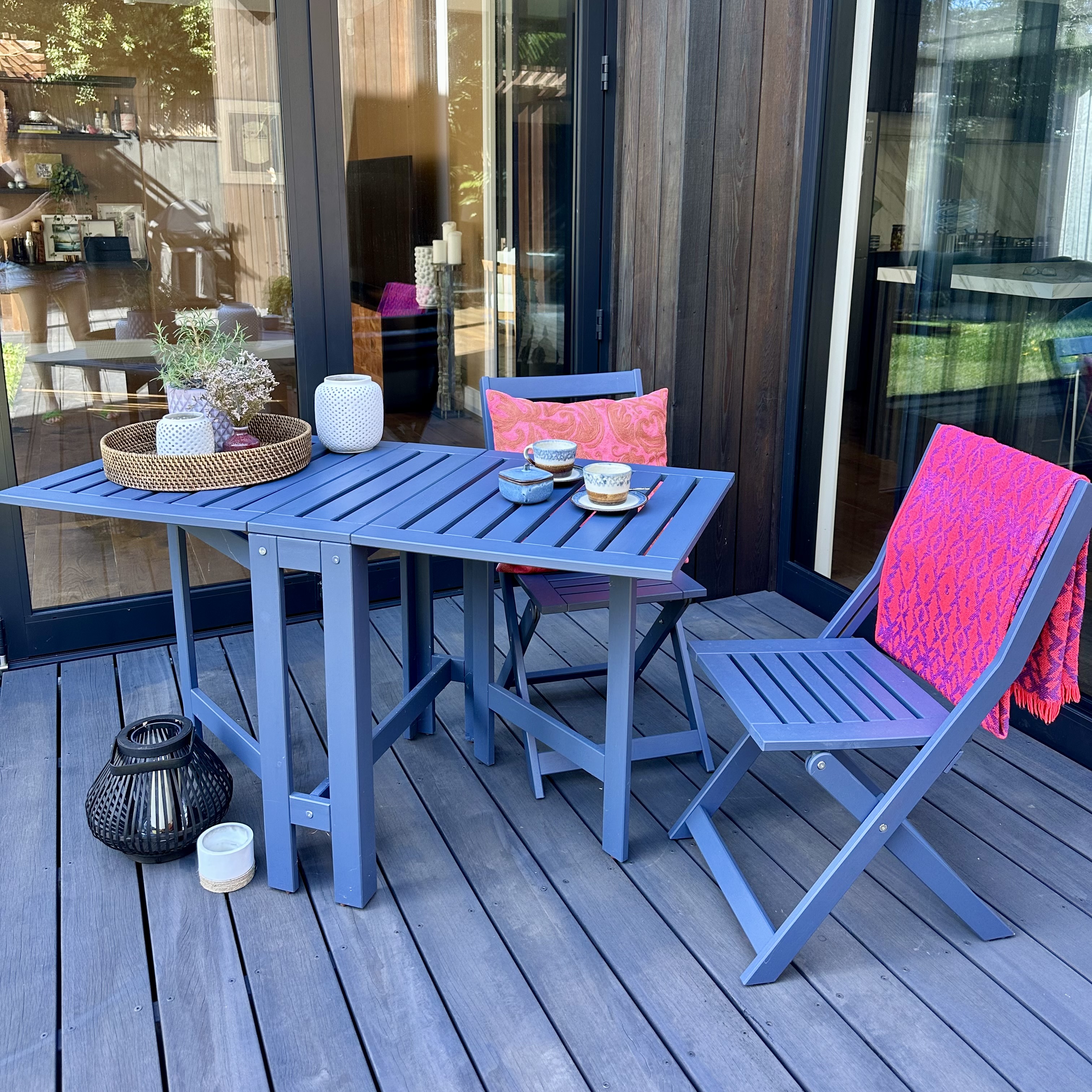 A fresh look for our outdoor seating: A simple DIY update